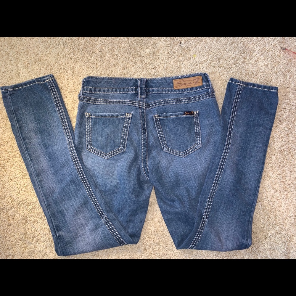 3/$25 Seven7 low rise Skinny jeans
